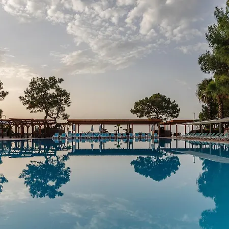 Fun & Sun Club Saphire Otel